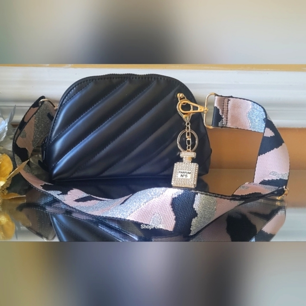 Yves Saint Laurent - Picture 4 of 13